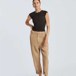 Everlane Chino in Buttersoft dark khaki size 10